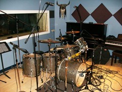 drums_in_the_old_big_room